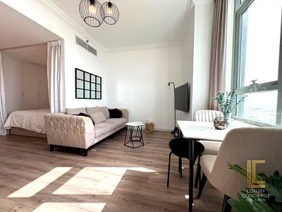 PRIME AREA | FULLY RENOVATED | BRIGHT & SPACIOUS