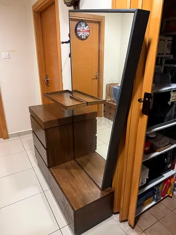 Dresser