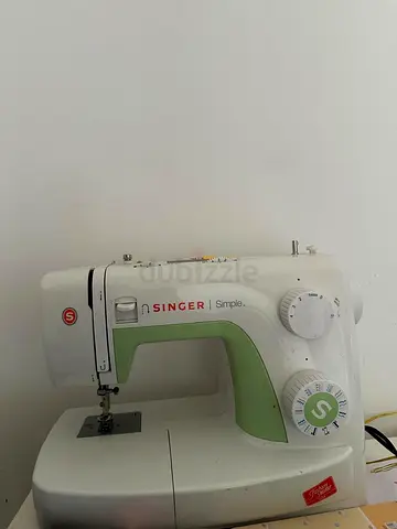 Singer Simple Sewing Machine - Working, Lightly Used