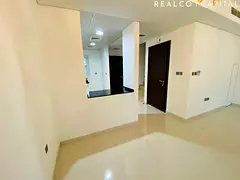 3 Bedrooms L Shape For Rent In Mimosa Cluster