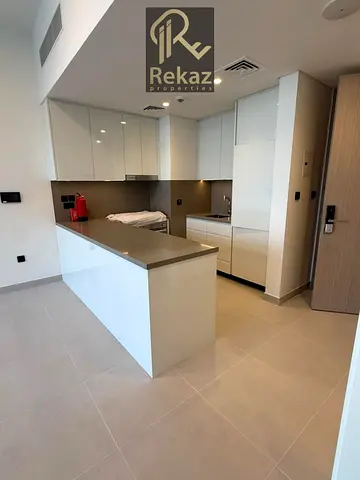 شقة غرفة وصالة فاخرة في "فيدا 1" الجادة – طابق مرتفع وإطلالة بوليفارد