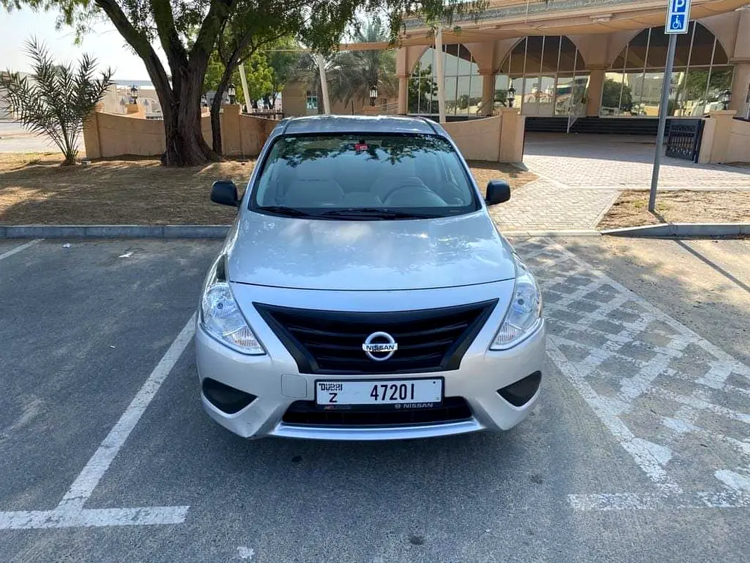 Nissan Sunny 2020 — photo 1 of 4