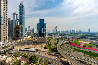 Amazing Spacious 1 +Study | Vacant | City View