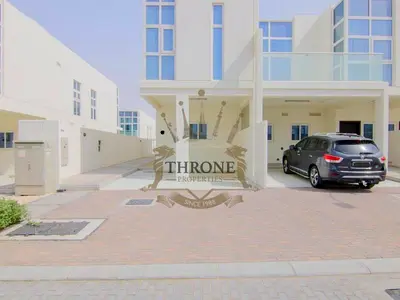 Furnished Corner Unit | L-Shaped Garden | 3BR+Maid