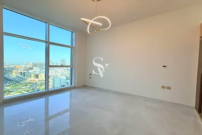 Below Market | Genuine Listing | Mid Floor | New