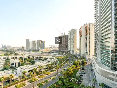 HIGH-FLOOR STUDIO | GOLF COURSE VIEWS