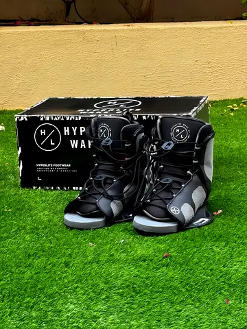 Hyperlite Remix Wakeboard Bindings Size 7-10.5 – Good Condition – With Box