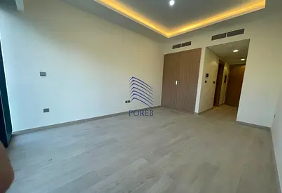 Biggest Studio | Pool View | 4 Cheques