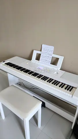 Yamaha digital Piano 88 keys fully weighted Portable Grand DGX-660