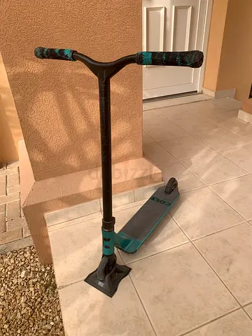 ENVY Scooter COLT Pro Trick with ENVY Stand and Original Box