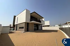 5 Bed | Large Plot | Brand New | Landscaped