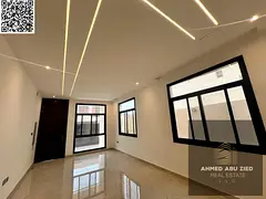 Villa for annual rent in Al Yasmin on Sheikh Mohammed Bin Zayed Road - 5 master bedrooms - 6 bathroo