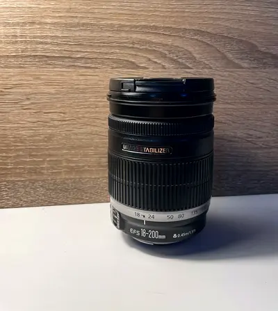 Canon EF-S 18-200mm f/3.5-5.6 IS Zoom Lens - Used, Good Condition