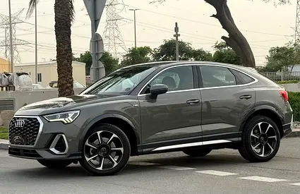 GCC Specs Audi Q3 40 TFSI S-Line 2020 - Full Service History Original Paint Excellent Condition