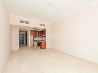 Modern Studio | Prime Location | Vacant