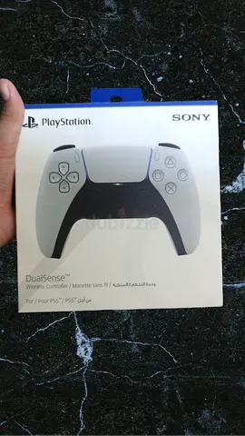 PlayStation 5 controller