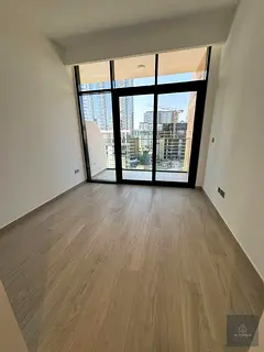 SPACIOUS || CHILLER FREE || READY TO MOVE || LAGOON VIEW