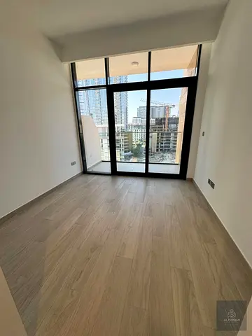 SPACIOUS || CHILLER FREE || READY TO MOVE || LAGOON VIEW