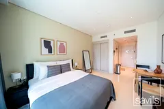 Skyline Views | Modern Studio | Beach Access