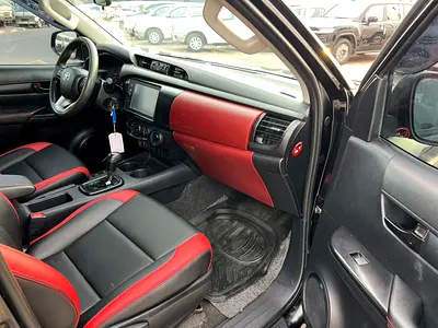 2021 Toyota HILUX photo 13