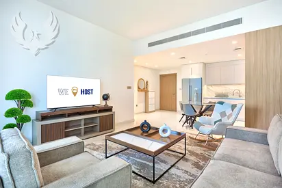 Vacant | Mid Floor | Beach Access