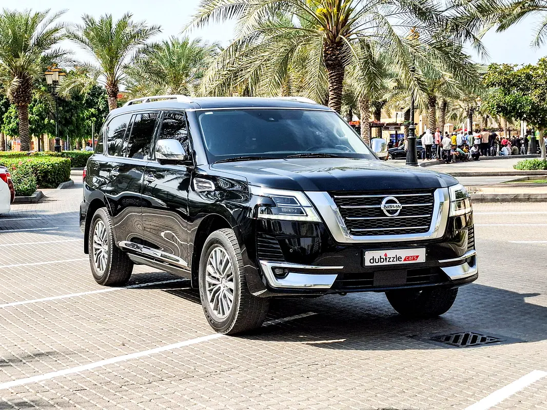 Nissan Patrol 2020 — photo 1 of 17