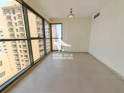 ELEGANT 2 BHK - FAMILY BUILDING - PRIME LOCATION