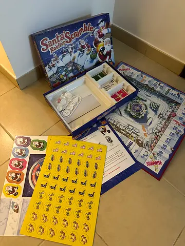 Santas Rooftop Scramble board game