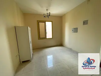Studio apartment for annual rent in Al Majarrah - spacious - fully separate kitchen - free dirt parking - large yard - central air conditioning and ga