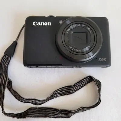 Canon Powershot S95
