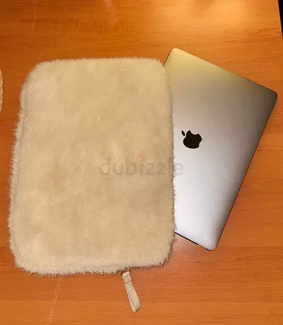 HM - Plush Laptop Bag