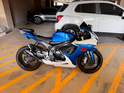 Suzuki GSXR 750