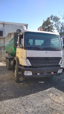 Mercedes-Benz Axor 3028 - 6x4 Tanker