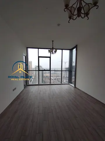 HIGH FLOOR | PRIME LOCATION | READY TO MOVE IN