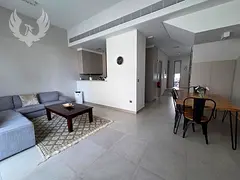 Single Row I High quality I Ten mins to Downtown