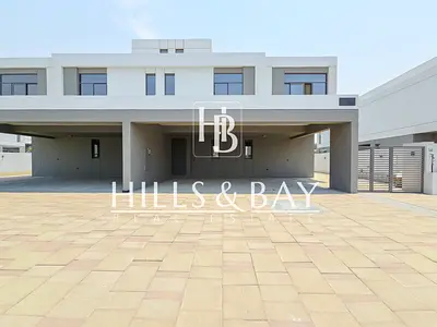 PRIME VILLA ON THE BEACH I 5 BED I THE BEACH FRONT