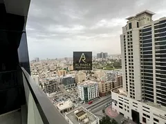 Open view - Built-in wardrobes - Free parking - Balcony