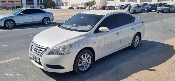 Nissan Sentra 2016 with excellent condition.