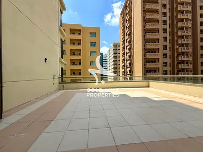 FAMILY BUILDING || PRIME LOCATION || Near MALL OF EMIRATES || BIg Terace
