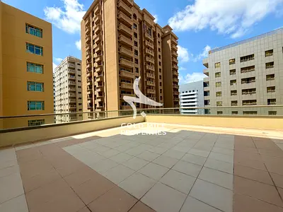 FAMILY BUILDING || PRIME LOCATION || Near MALL OF EMIRATES || BIg Terace