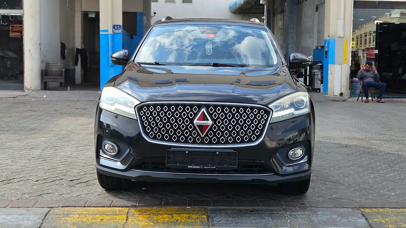 Borgward BX7 2018 — photo 1 of 12