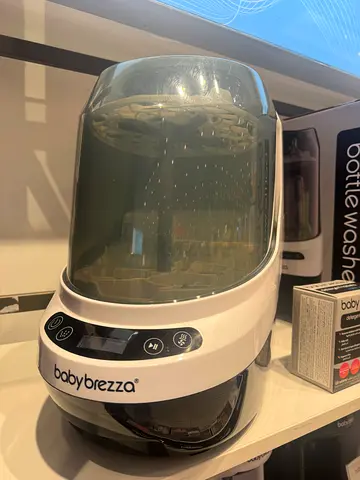 Baby Brezza Bottle Sterilizer  Dryer - never  Used