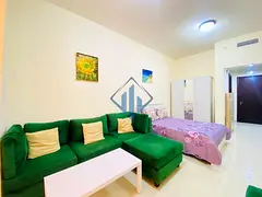 Fully Furnished Studio - Balcony with Sea View