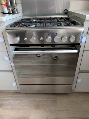 Ariston Free Standing gas Cooker A6TG1FC X EX Inox