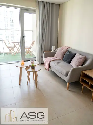 شقة استوديو | سامية عزيزي | شرفة | إطلالة على وسط المدينة