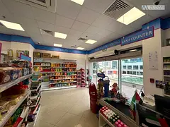 Ready to move in Supermarket | Convenient Location