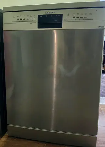 Siemens freestanding stainless steel dishwasher - used, working