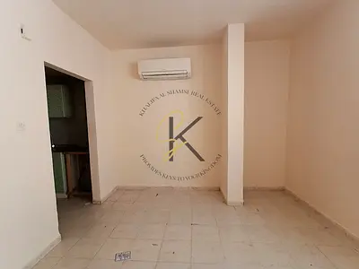 Front of park muwaliah Lavish studio Neat and clean full of family building for contact Babar