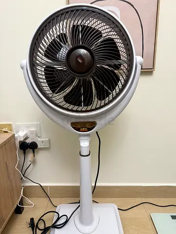 GFC 14-inch Louver Stand Fan with Remote