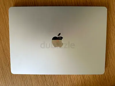 MacBook air M2 256GB 16 GB RAM